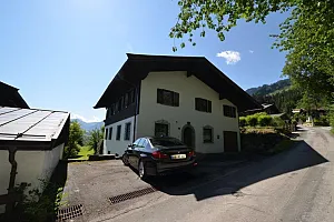 1_mfimmobilienlandhaus1.jpg
