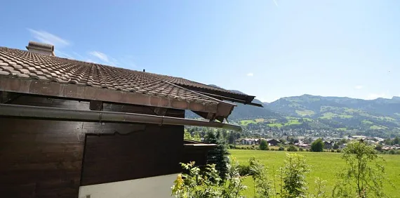 2_mfimmobilienlandhaus2.jpg